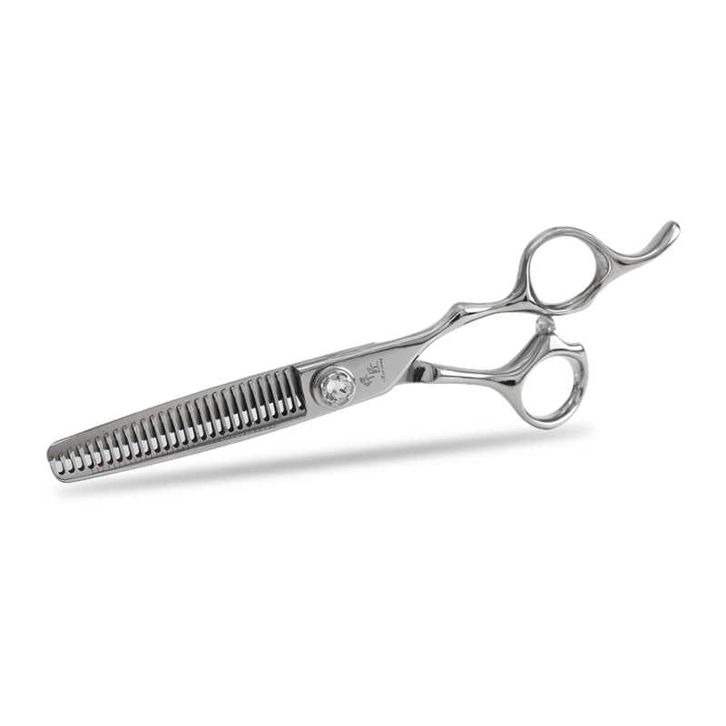 Cutters' Standard: Aestimans 440C Steel Hair scissores contra Premium Metallurgy